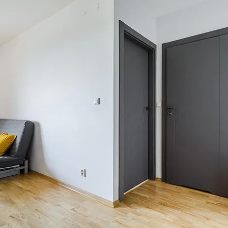 Praga Poludnie - P&o Apartment *