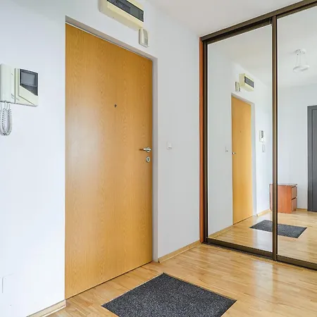 Praga Poludnie - P&o Apartment *